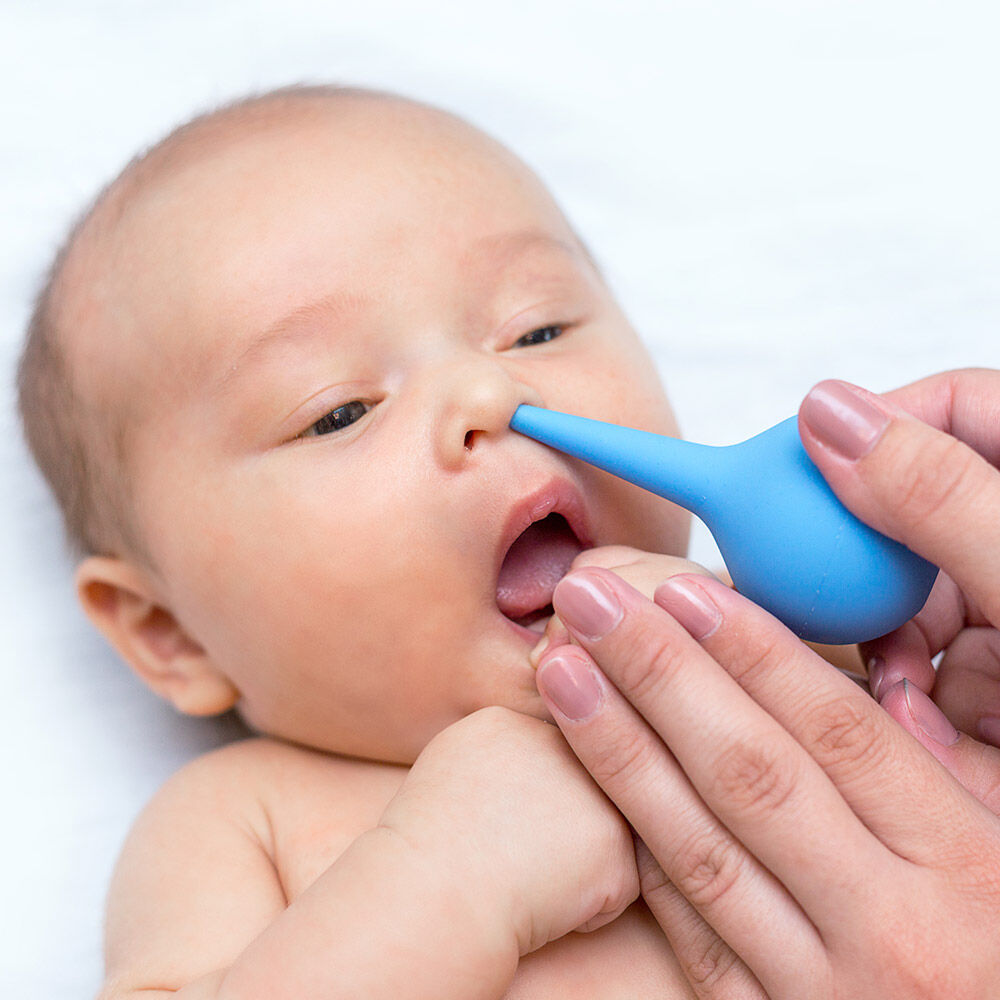 Comment nettoyer le nez du bébé - Bébés et Mamans
