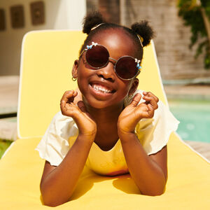 Lunettes de soleil rondes avec papillon fantaisie pour fille 