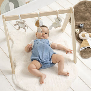 Arche en bois + 3 jouets suspendus - Flo, Ernest & Oli 