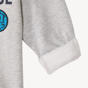 Sweat garçon en molleton avec badges brodés 