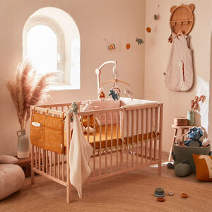 Mobile musical à bras en bois Tiga, Stegi & Ops  