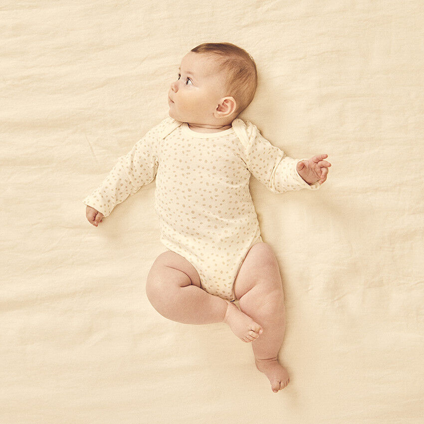 Lot body store bébé 1 mois