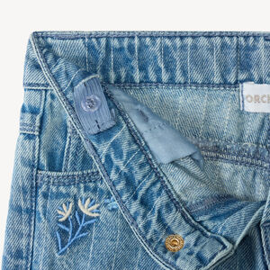Short en jean à rayures surpiquées et broderie fleurs pour bébé fille 