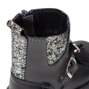 Bottines noires en cuir avec boucle et franges et empiècements fantaisie 