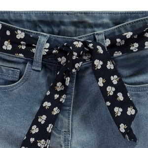 Jean slim en denim avec ceinture foulard fantaisie pour fille 