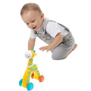 Girafe pousse et relâche  