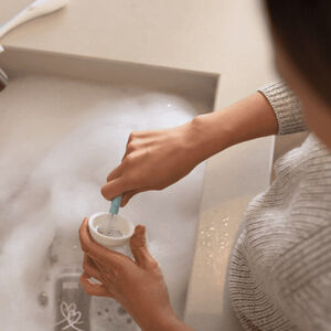 Goupillon pour tétine 2 en 1 avec embout éponge  