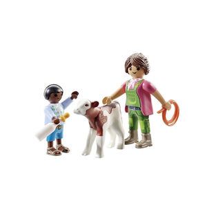 Fermière et enfant avec veau  