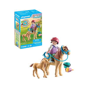 Enfant avec poneys  
