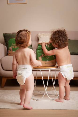 Marque de couches pour bébé. Vente de couches et culottes éco-responsables pour bébé et d’accessoires de soin.
