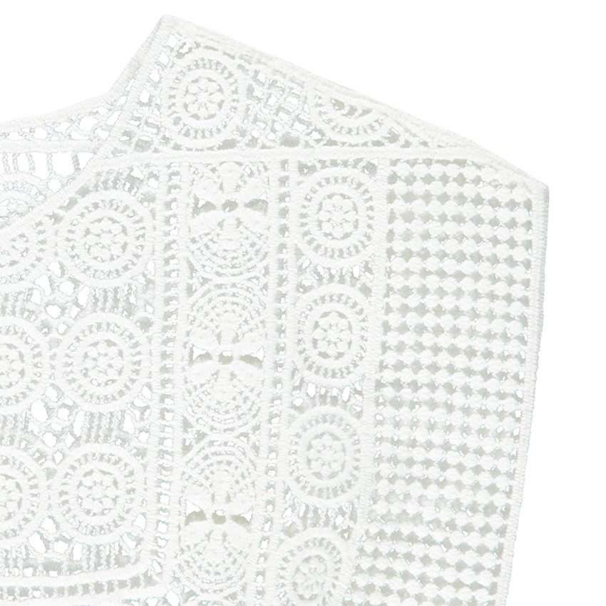 Poncho en dentelle crochet 