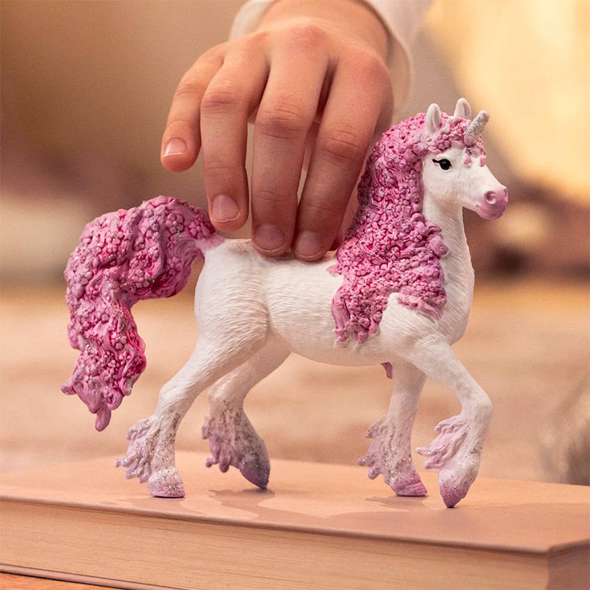 Figurine jument licorne fleurie 