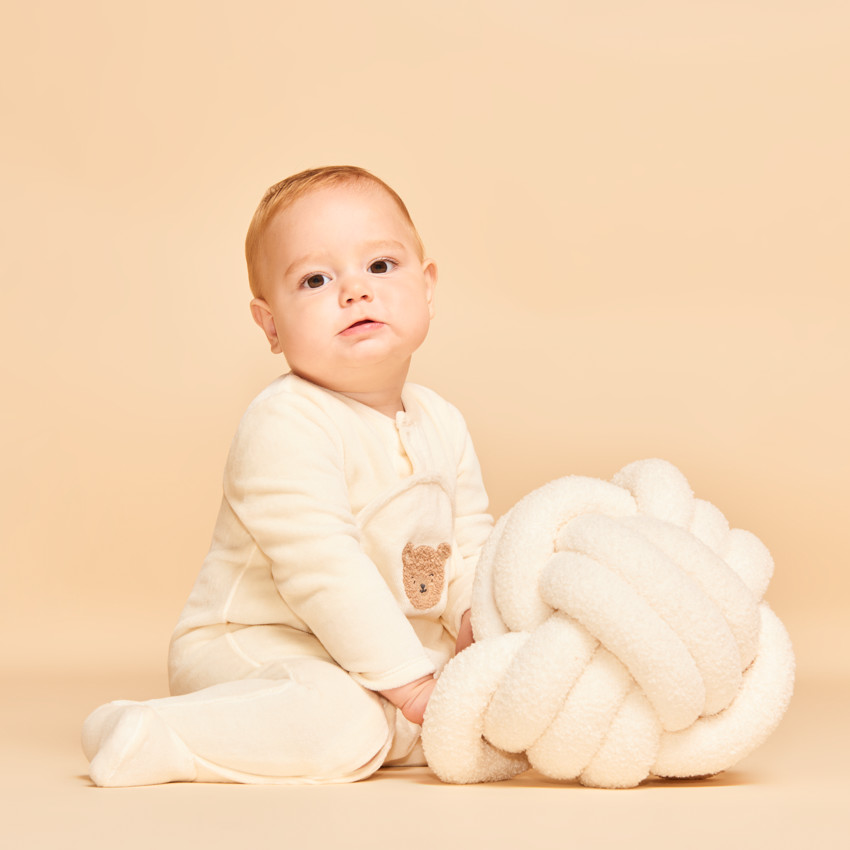 Dors-bien en velours avec patch bouclettes ourson pour bébé 