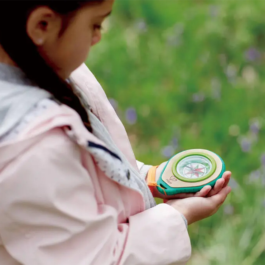 Boussole en bois avec mousqueton 
