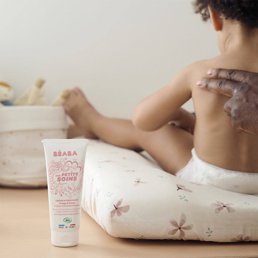 Crème hydratante visage et corps à l'huile d'amande douce bio - 100 ml 