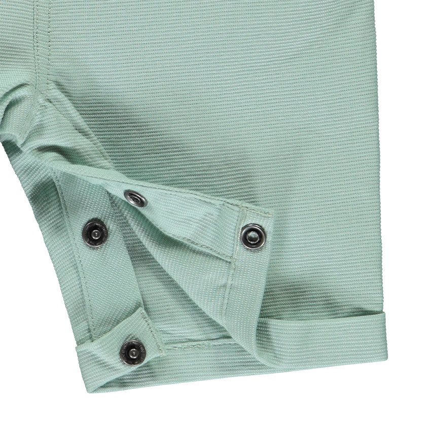 Salopette courte en toile + poche plaquée pour bébé garçon 