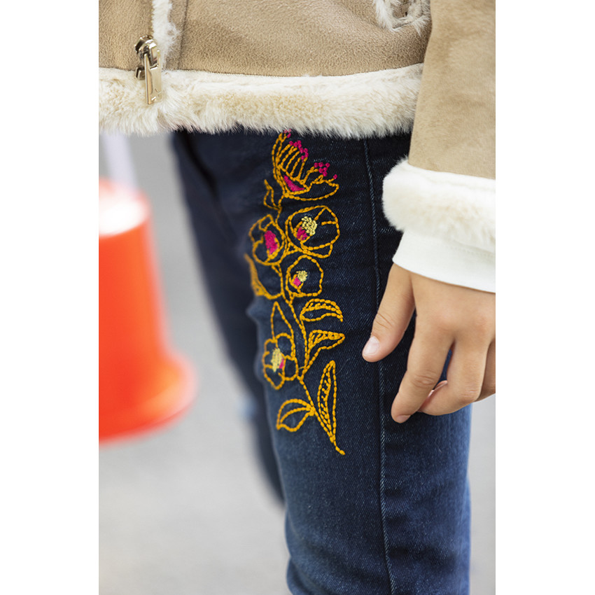 Jean slim avec broderie fleurs pour fille 