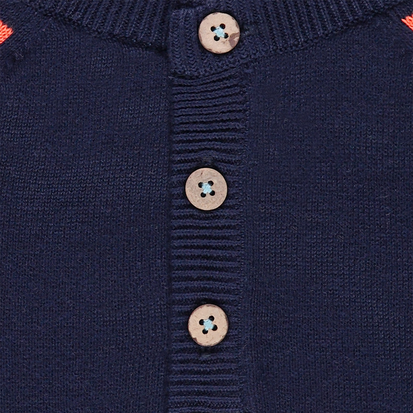 Pull en tricot avec viking en jacquard et manches rayées 