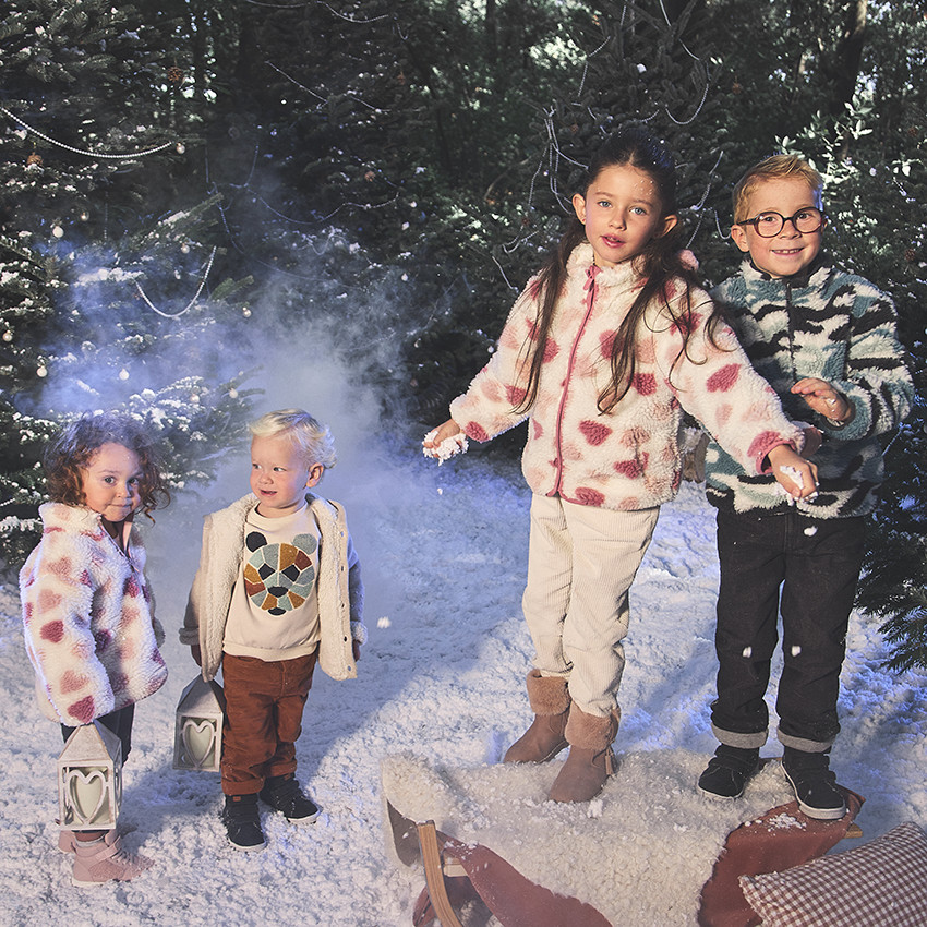 Gilet en tricot avec capuche ludique et doublure pour bébé garçon 