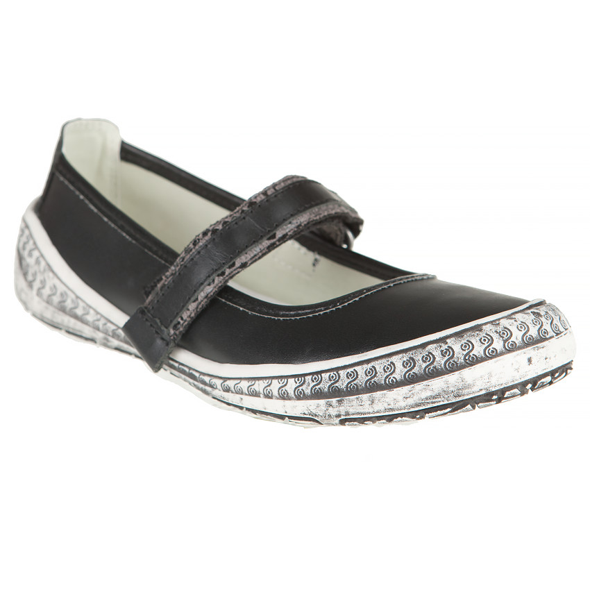 Babies noires à scratch et effet used 