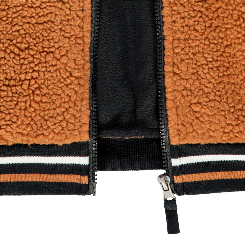 Blouson en sherpa moutonnée à badge pour enfant garçon Main Blouson en sherpa moutonnée à badge pour enfant garçon