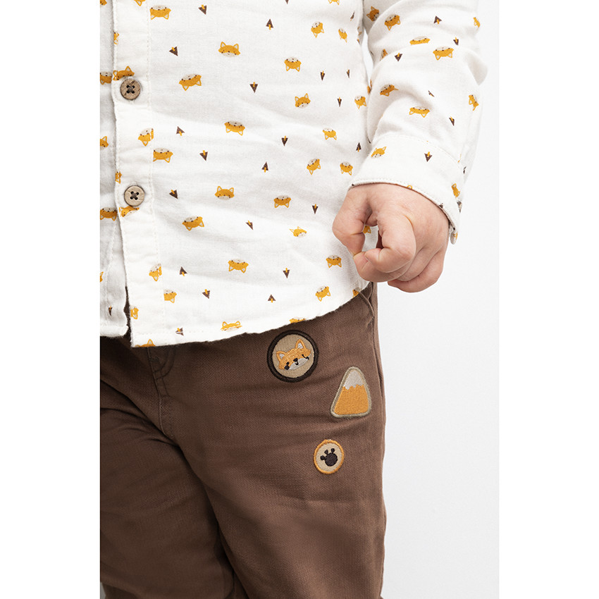 Ensemble avec chemise imprimée et pantalons à patch pour bébé garçon 
