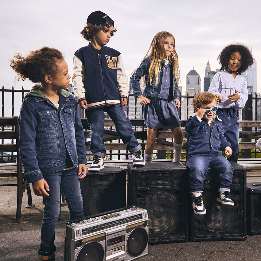 Chemise manches longues en toile avec empiècement volanté pour fille  