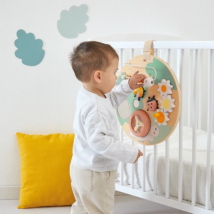 Panneau d'activités d'éveil en bois Sweet Cocoon 