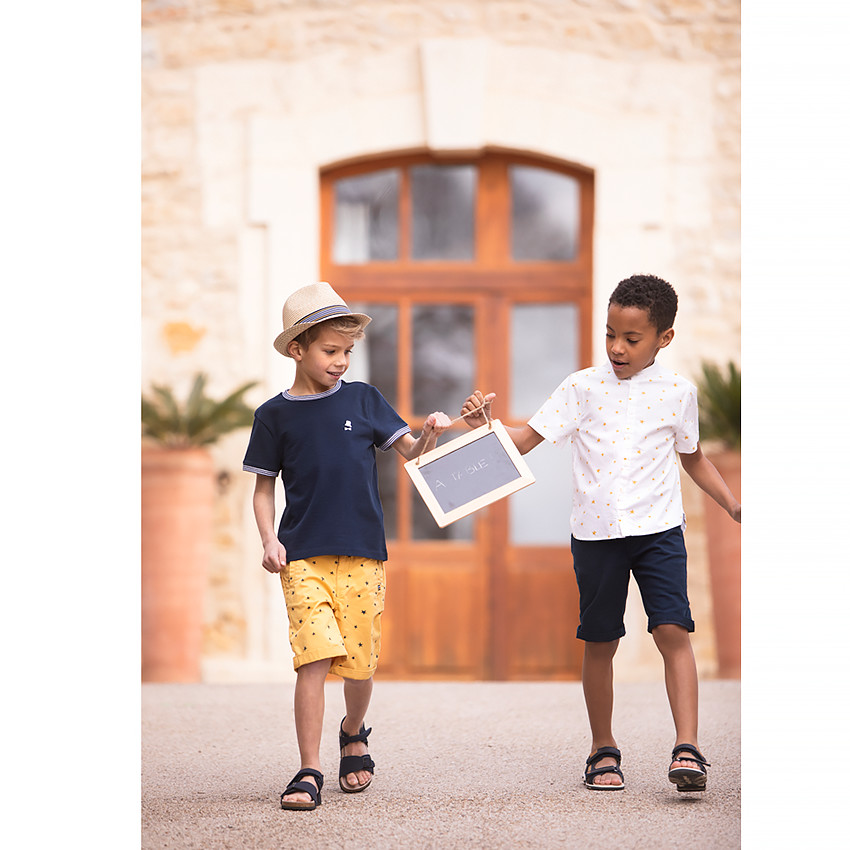 T-shirt manches courtes avec détails rayés pour garçon 
