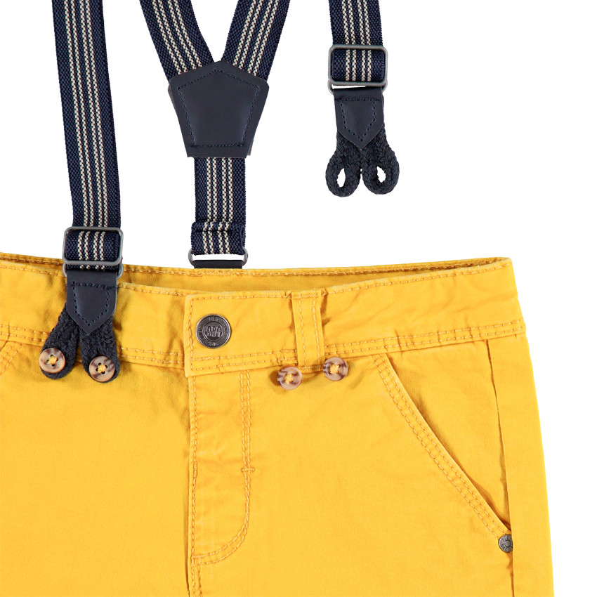 Pantalon en toile à bretelles amovibles pour bébé garçon Main Pantalon en toile à bretelles amovibles pour bébé garçon
