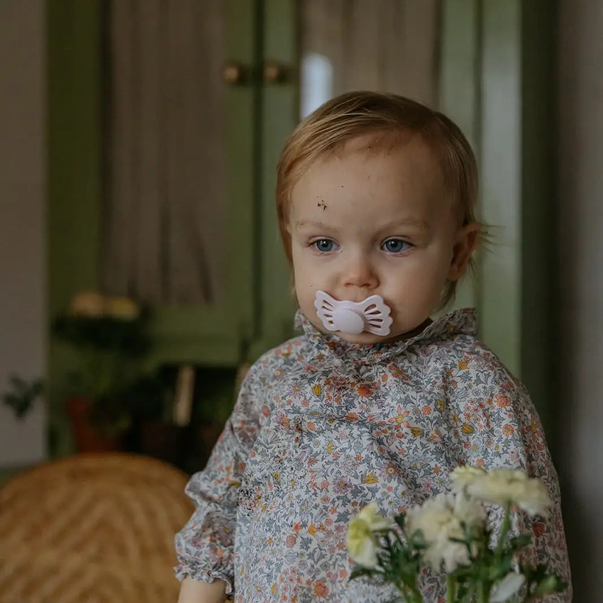 Lot de 2 sucettes silicone T2 Lucky silky satin/cream 