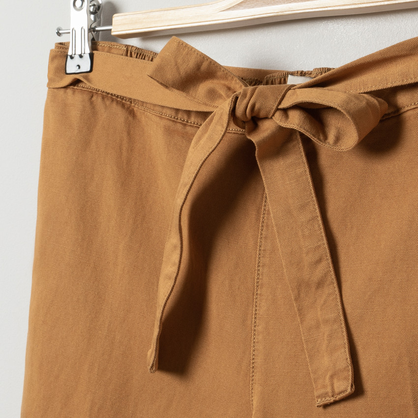 Pantalon de grossesse fluide moutarde taille basse 