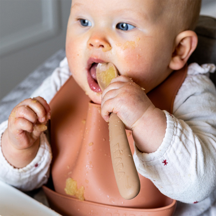 Lot de 2 cuillères 1er âge en silicone argile/pralin 