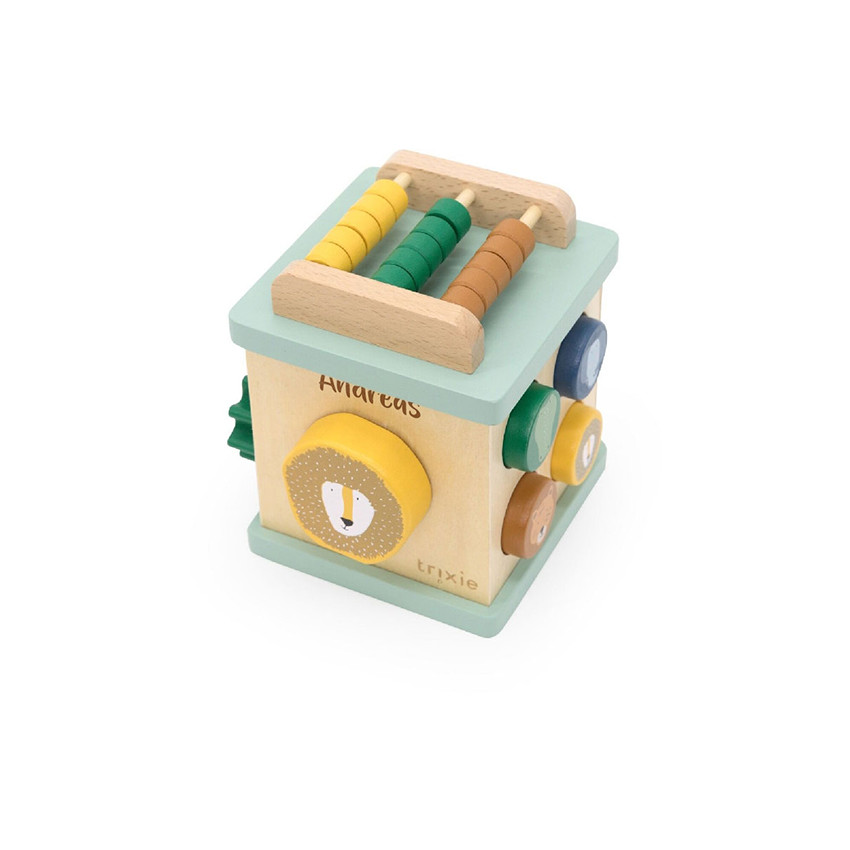 Petit cube d&#39;activité en bois