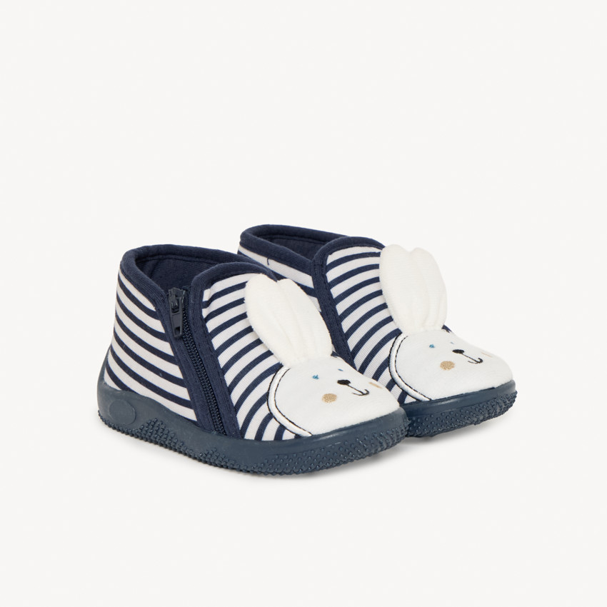 Chaussons forme bottillons rayés patch lapin pour bébé ==