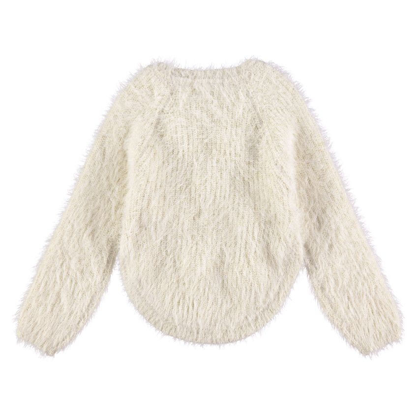 Pull en tricot poil avec pompons 