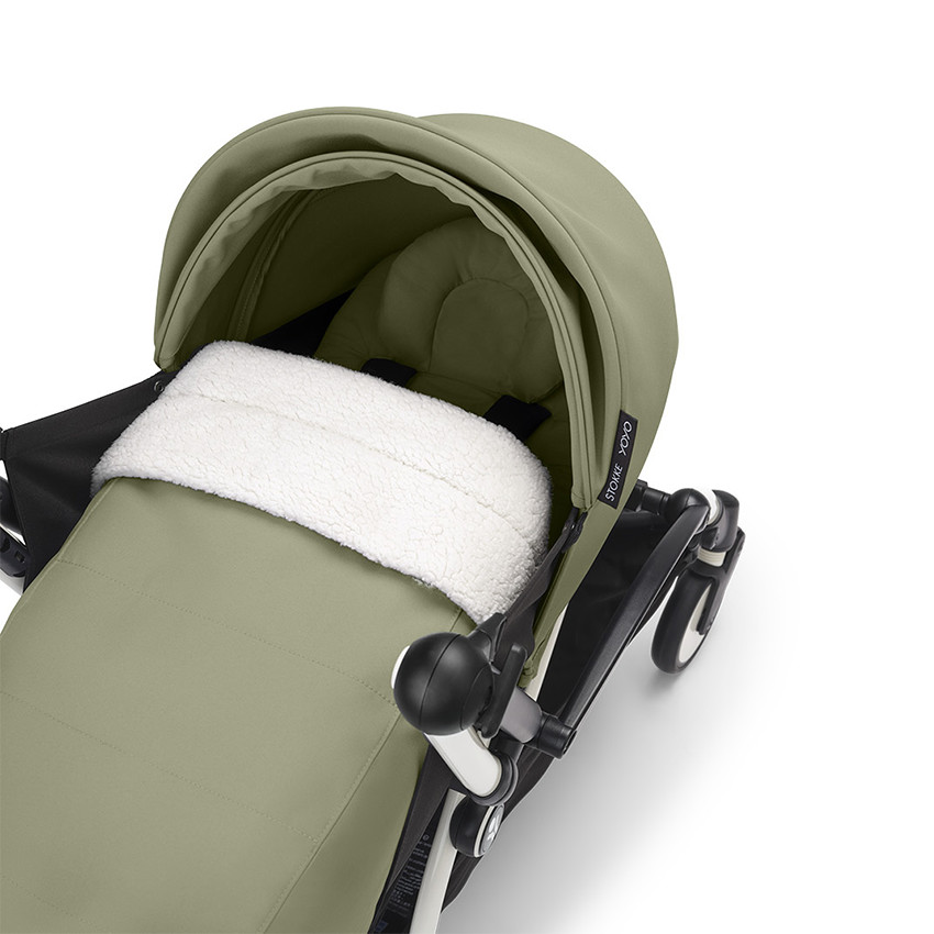 Poussette Stokke® YOYO³ de la naissance à 3 ans - cadre blanc/olive 