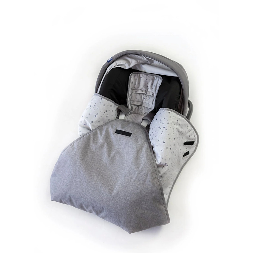 Couverture housse étoiles grises pour siège-auto GR0+