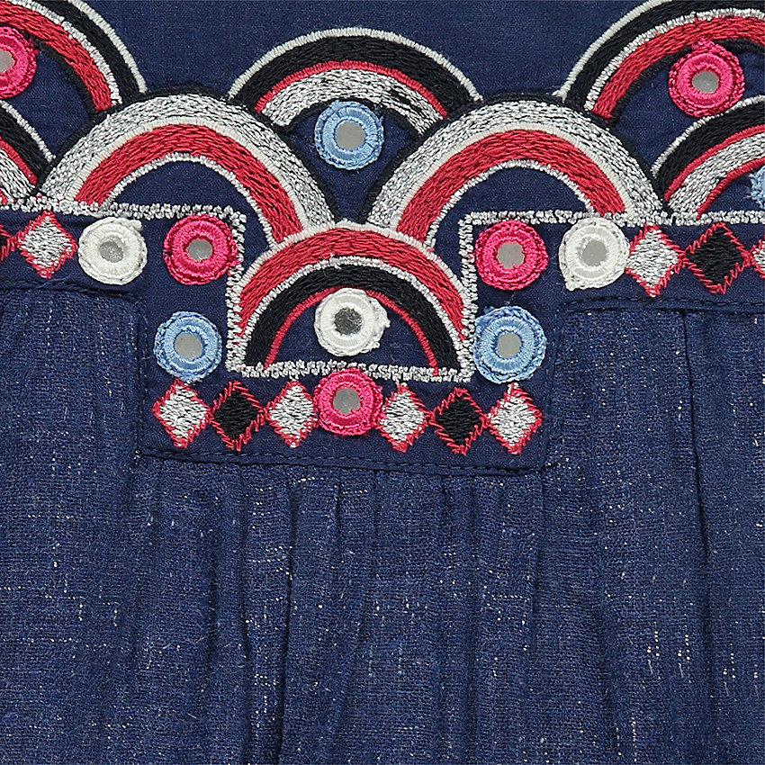 Tunique pailletée avec broderies et miroirs  