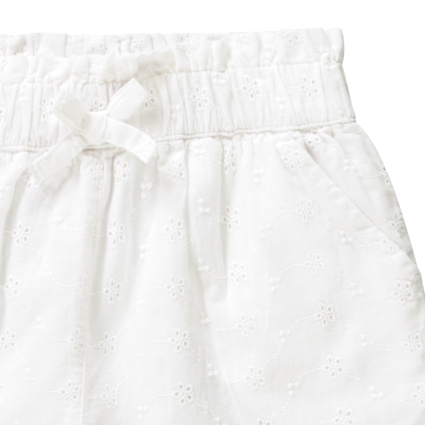Short taille haute en broderie anglaise pour fille 