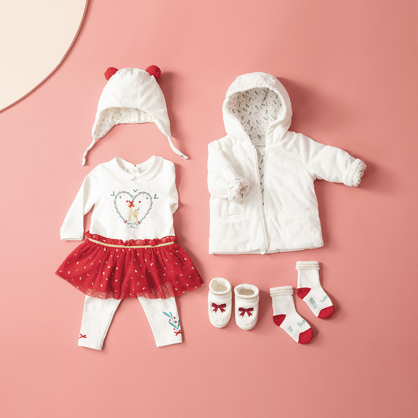 Bonnet péruvien en velours avec pompons sur le dessus 