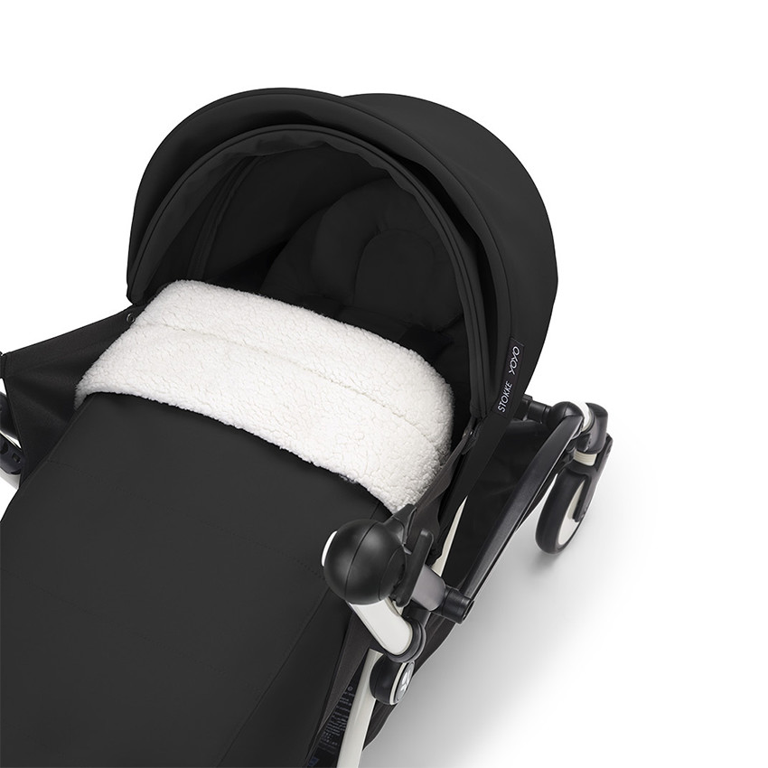 Poussette Stokke® YOYO³ de la naissance à 3 ans - cadre blanc/noir 