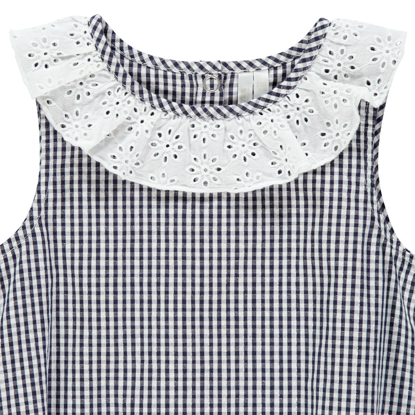 Combinaison à carreaux vichy et col en broderie anglaise 