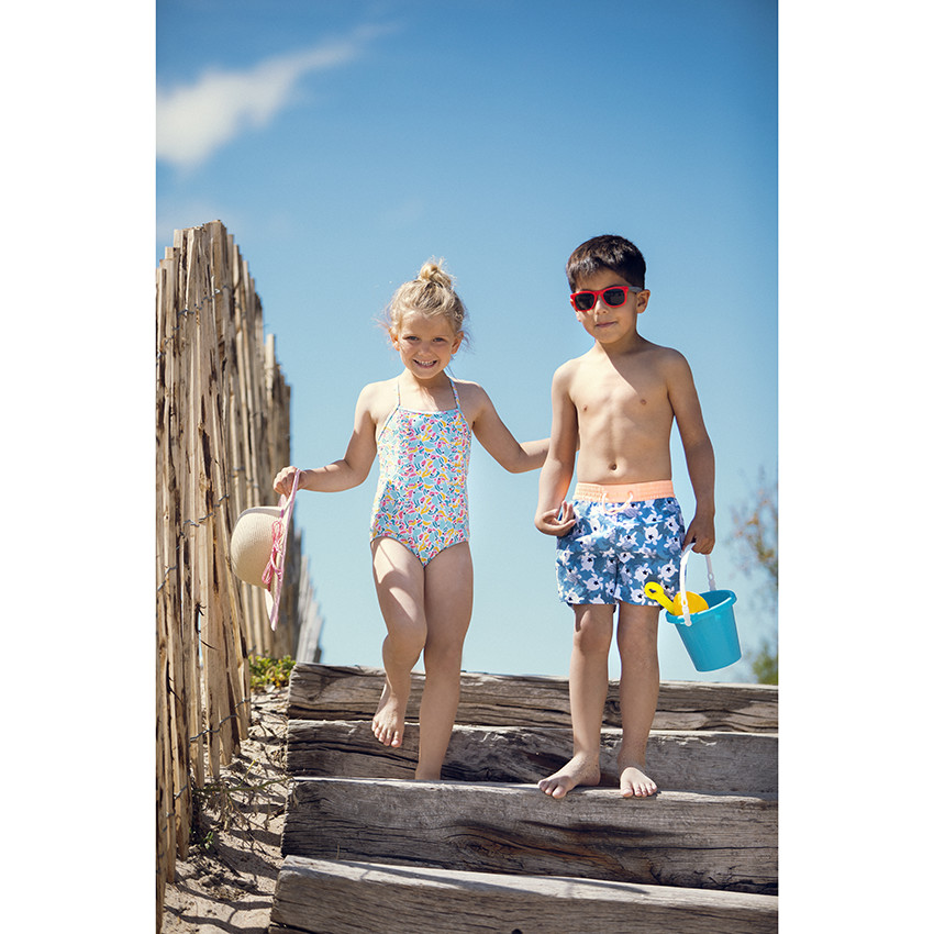 Capeline effet paille tressée à cordelettes roses 