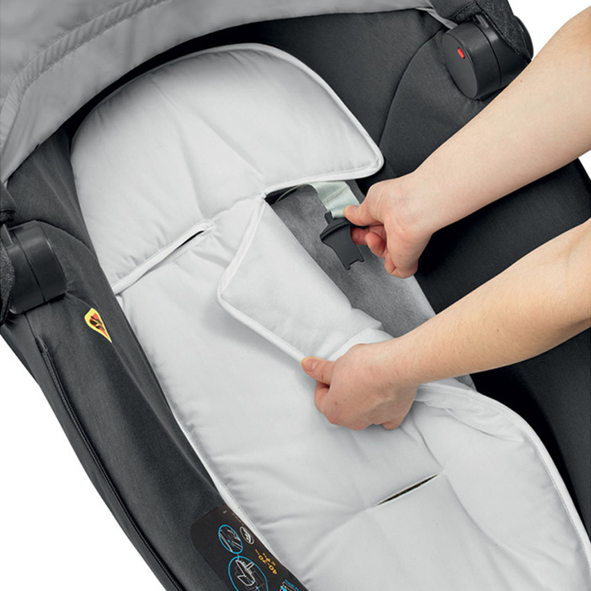 Nacelle Jade i-Size - Essential Black 