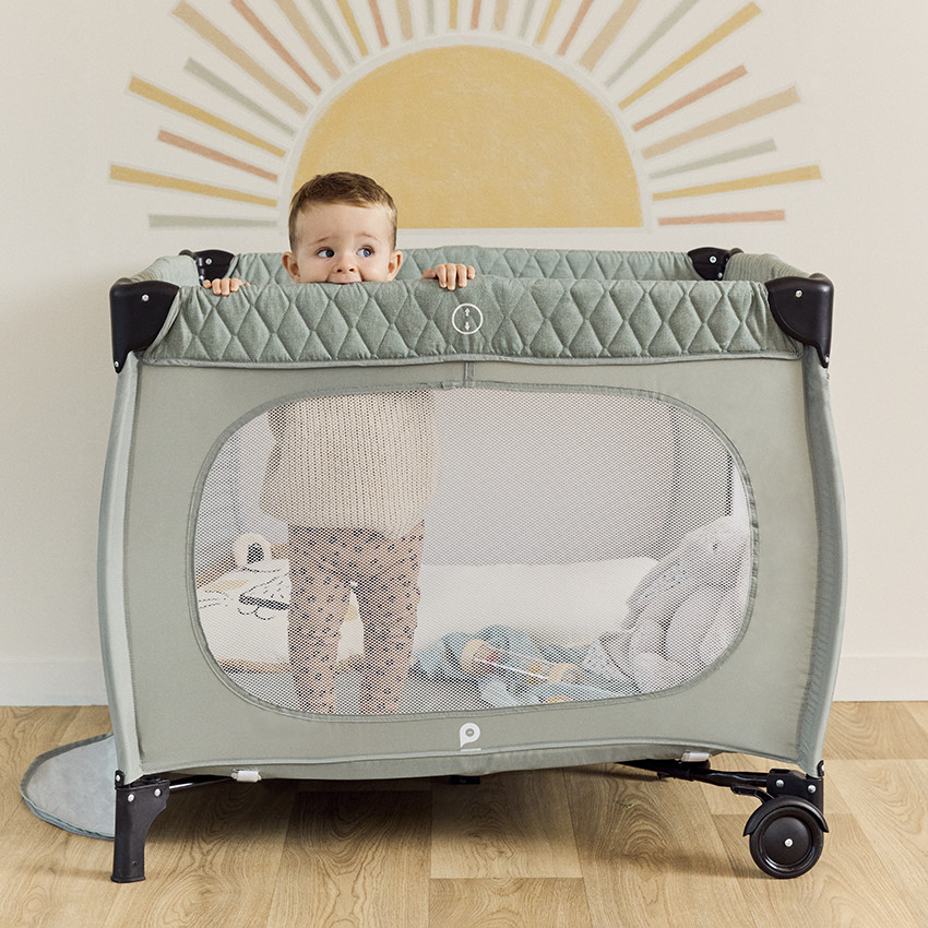 Parc de jeu pliant Quilty en filet avec roulettes vert 