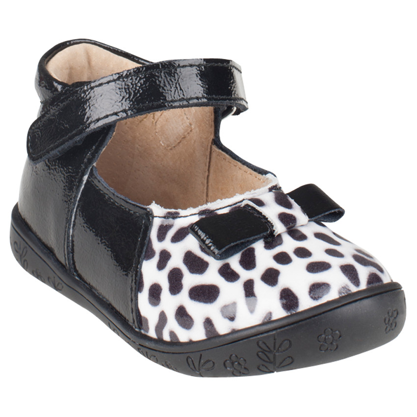 Babies noires en cuir vernis avec neoud et imprimé léopard 