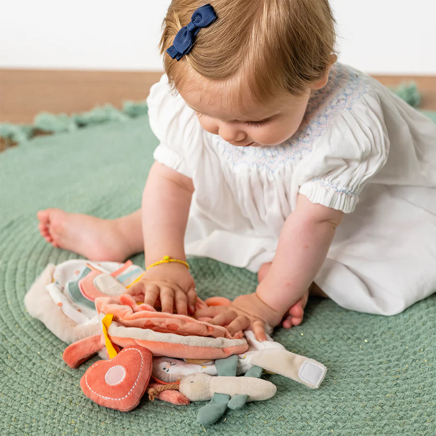 Livre d'activités en tissu - Mila, Lana & Zoé 