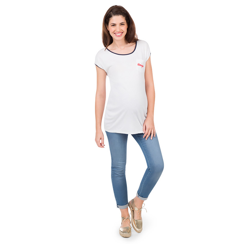Tee-shirt manches courtes avec poche et inscription brodée Main Tee-shirt manches courtes avec poche et inscription brodée