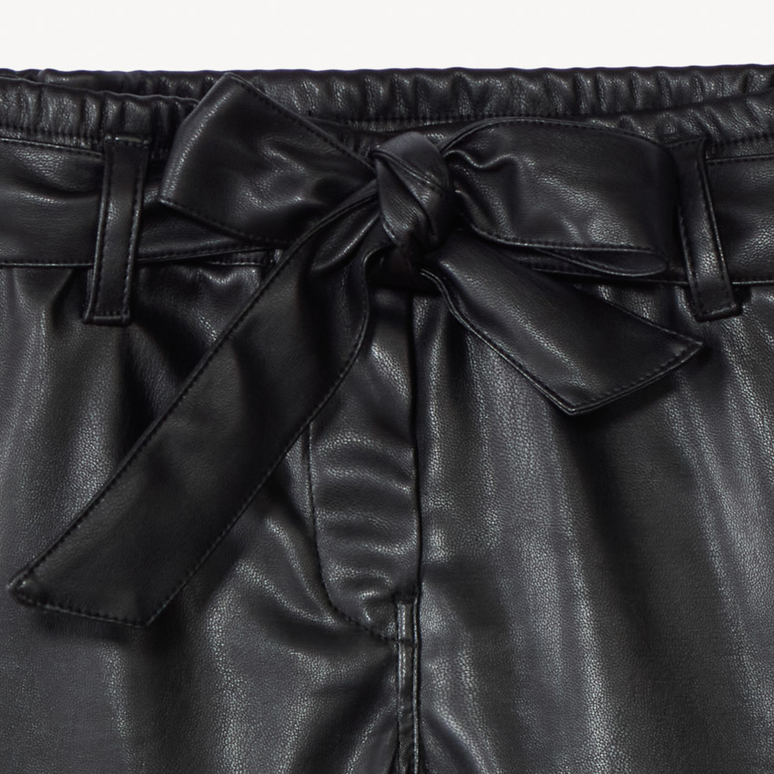 Short uni en similicuir avec ceinture à nouer pour fille  